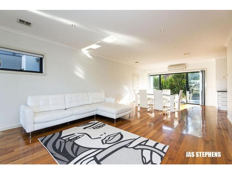 2 Pullar Street, Maidstone VIC 3012