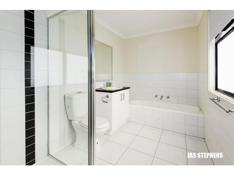 2 Pullar Street, Maidstone VIC 3012