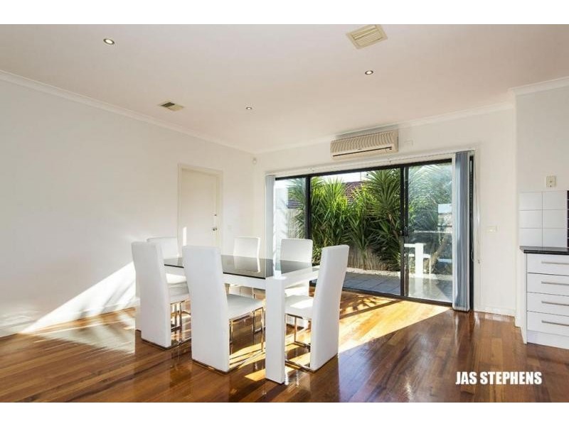 2 Pullar Street, Maidstone VIC 3012