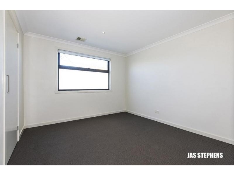 2 Pullar Street, Maidstone VIC 3012