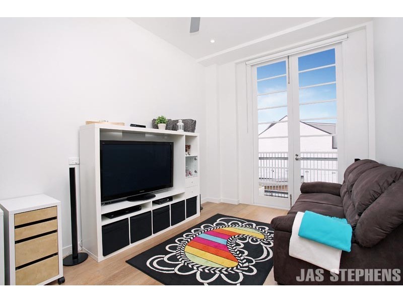 108C/64 Cross Street, Footscray VIC 3011