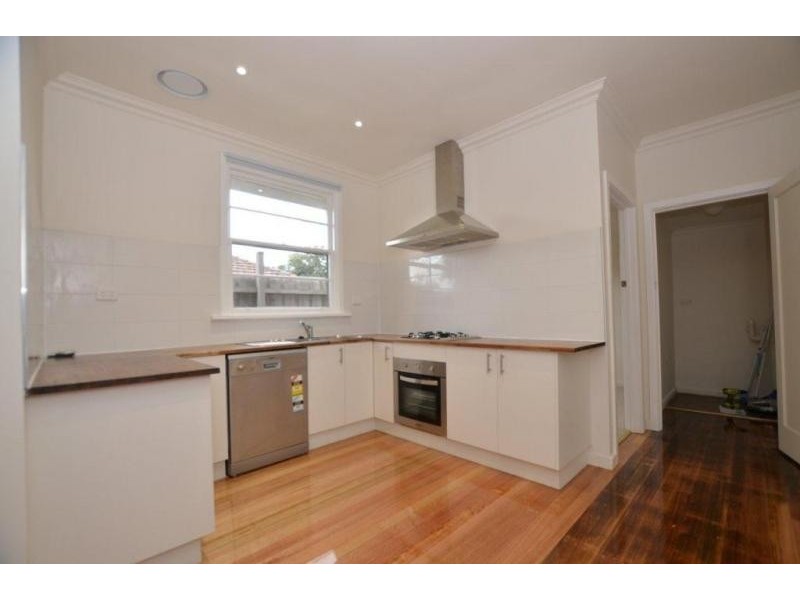 2 Burns Street, Maidstone VIC 3012