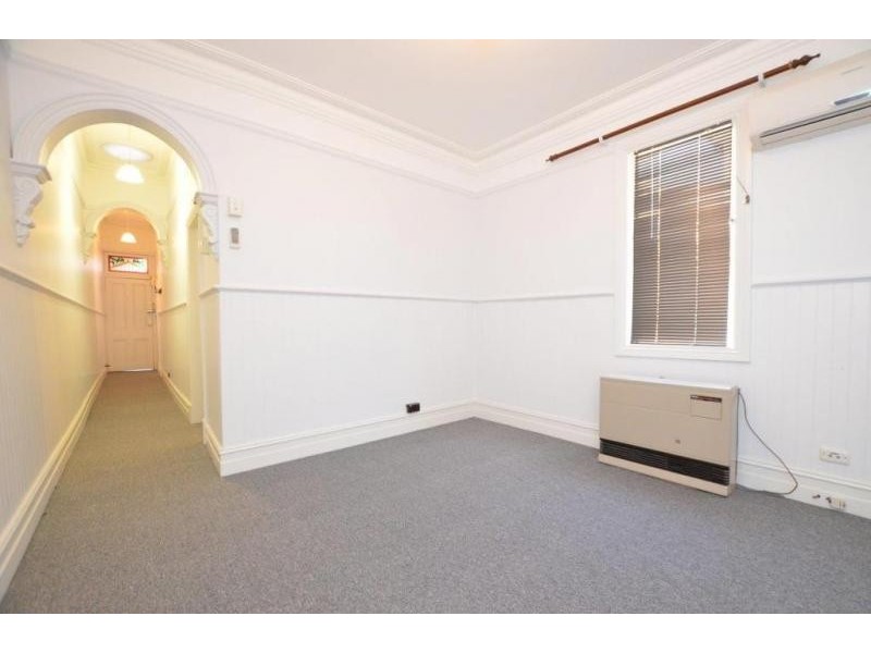 56 Walter Street, Seddon VIC 3011