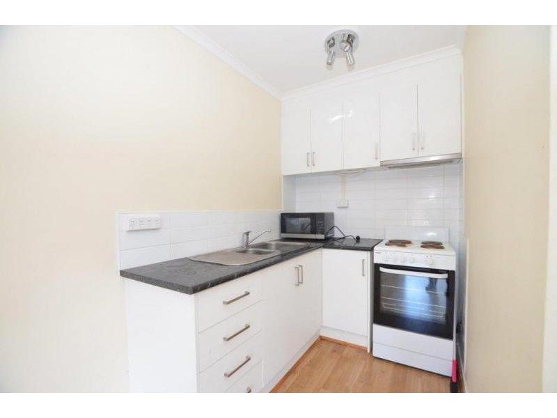 10/1 Hatfield Court, West Footscray VIC 3012