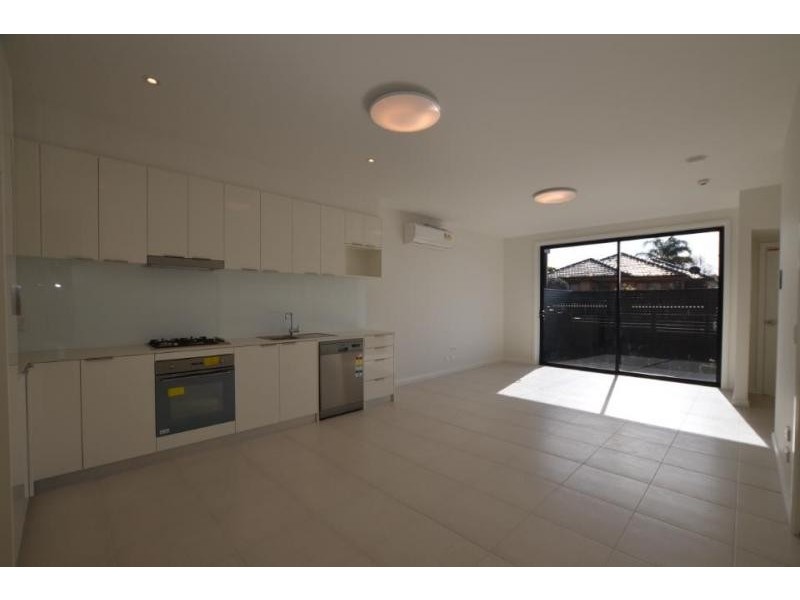 4/21 Buckingham Street, Footscray VIC 3011