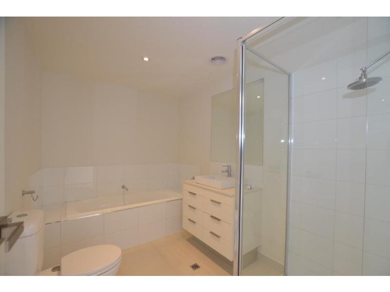 4/21 Buckingham Street, Footscray VIC 3011