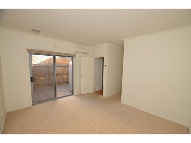 3/26 Middle Road, Maribyrnong VIC 3032