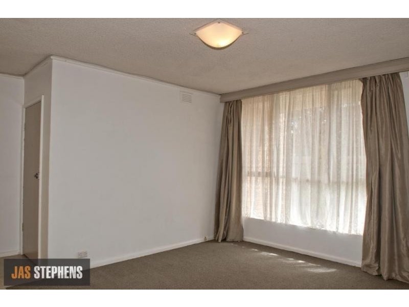 4/3 Lewis Street, Kingsville VIC 3012