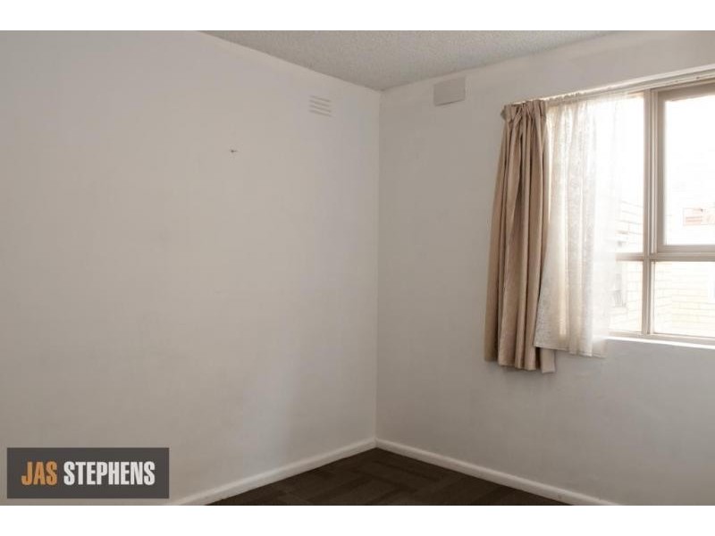 4/3 Lewis Street, Kingsville VIC 3012