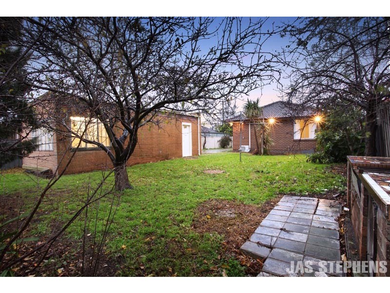 10 Power Street, St Albans VIC 3021