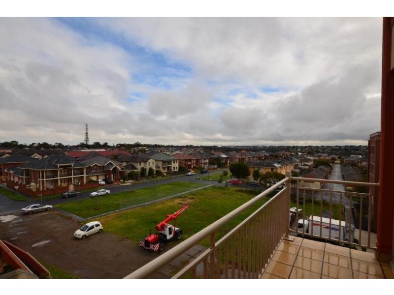 411/77 Village Way, Maribyrnong VIC 3032