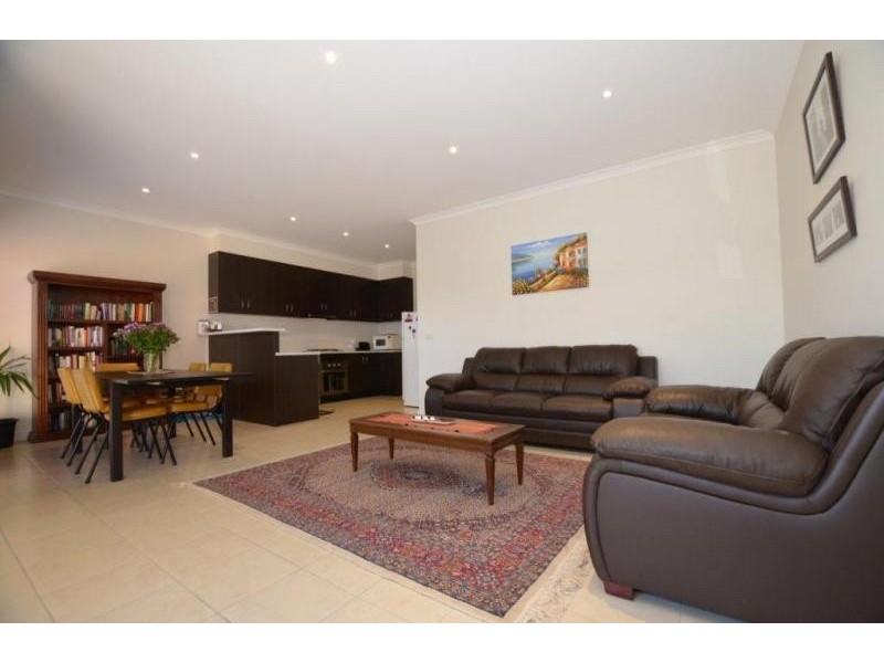 3/120 Suffolk Street, Maidstone VIC 3012