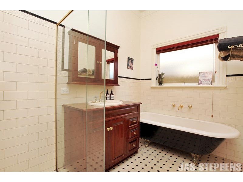 160 Williamstown Road, Kingsville VIC 3012