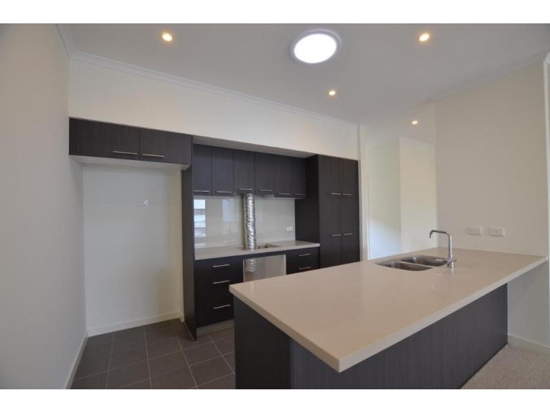 8 Souter Crescent, Footscray VIC 3011