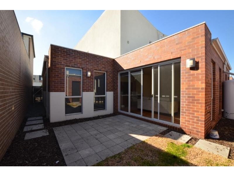 4 Beaurepaire Parade, Footscray VIC 3011