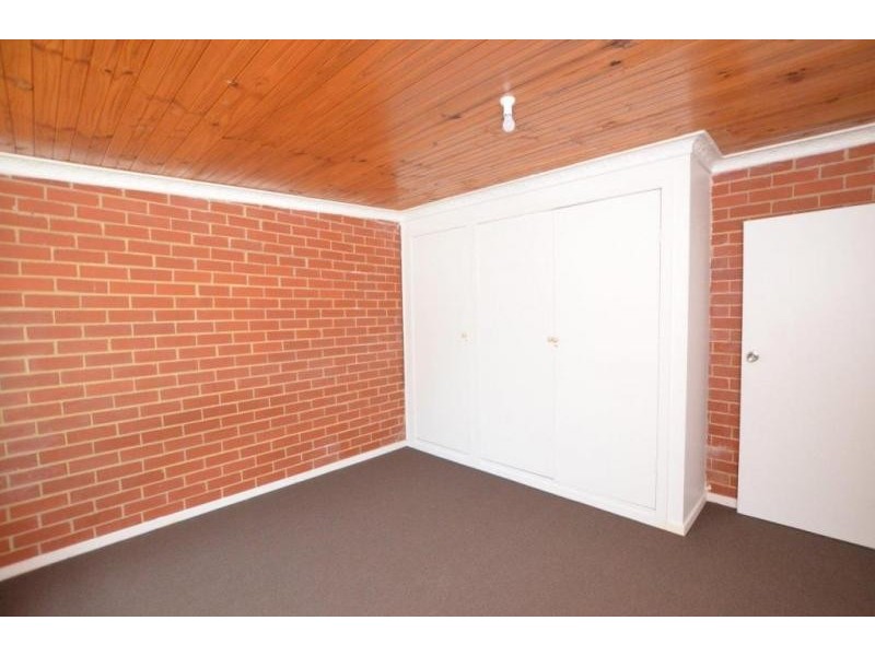 33 Robbs Road, West Footscray VIC 3012