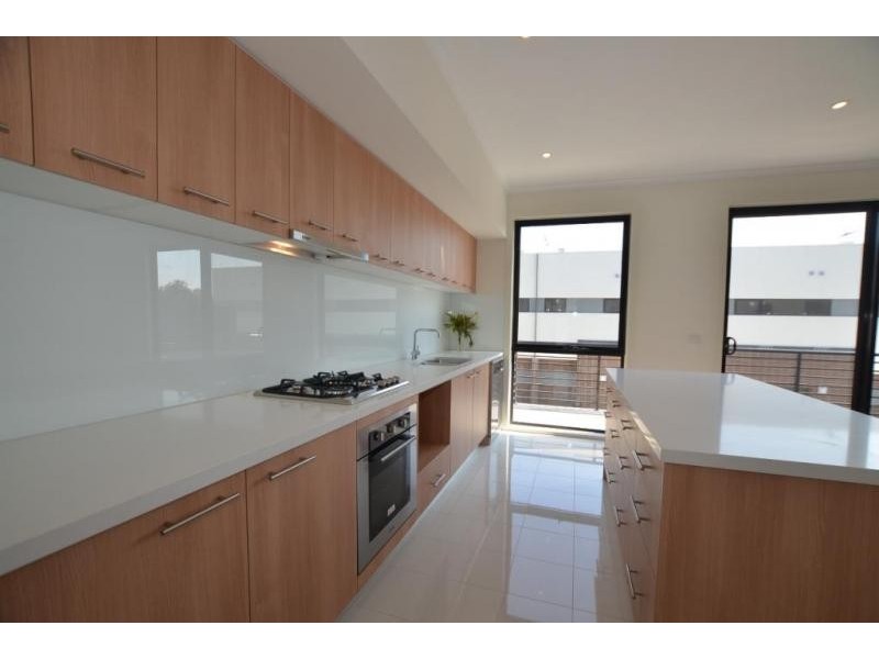 16 Hocking Street, Footscray VIC 3011