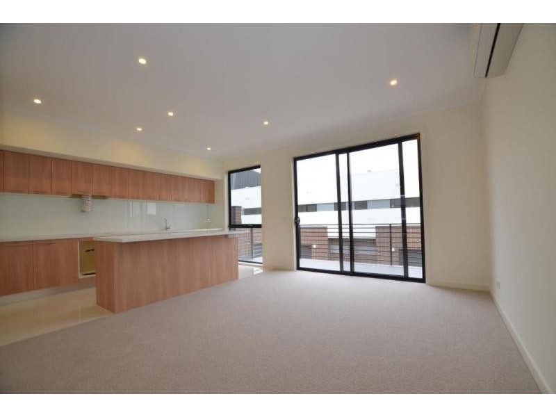 16 Hocking Street, Footscray VIC 3011