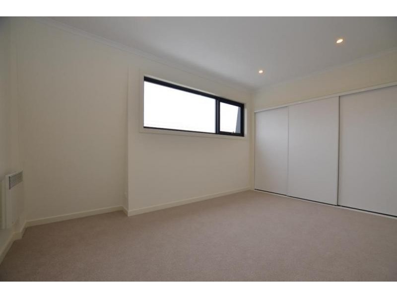 16 Hocking Street, Footscray VIC 3011