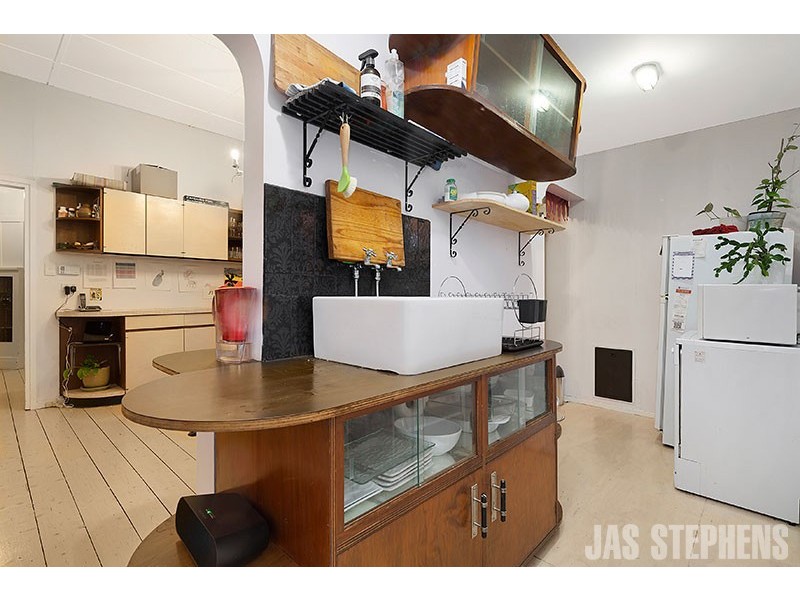 141 Empress Avenue, Kingsville VIC 3012