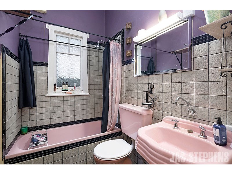 141 Empress Avenue, Kingsville VIC 3012