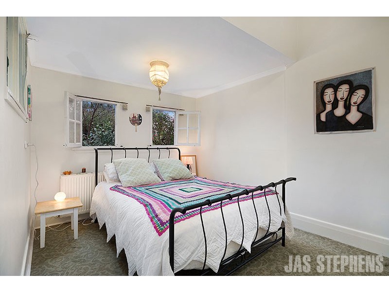 141 Empress Avenue, Kingsville VIC 3012