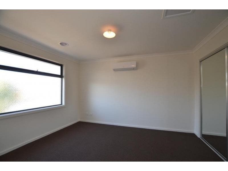 2/73 Stanhope Street, West Footscray VIC 3012