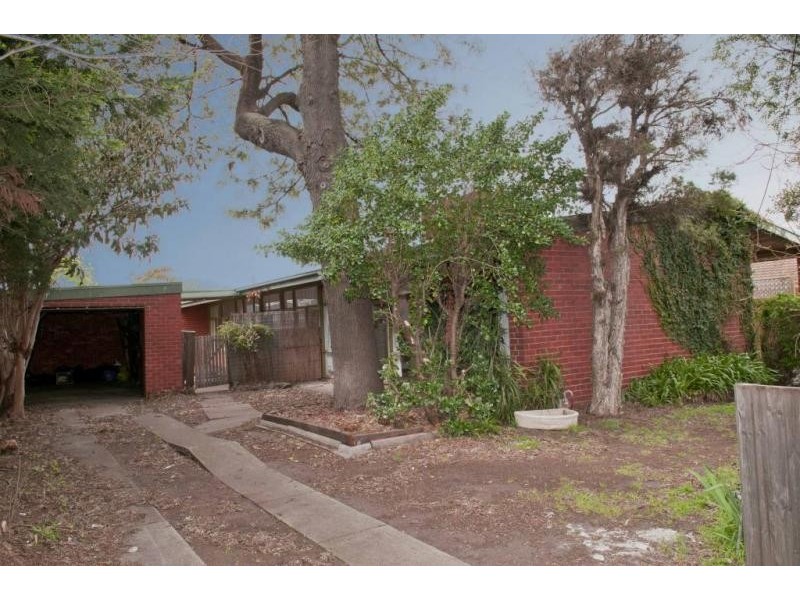 296 Melbourne Road, Newport VIC 3015