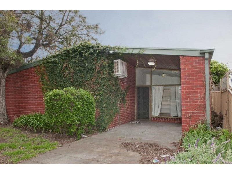296 Melbourne Road, Newport VIC 3015