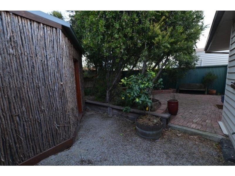 1 Burns Street, Yarraville VIC 3013