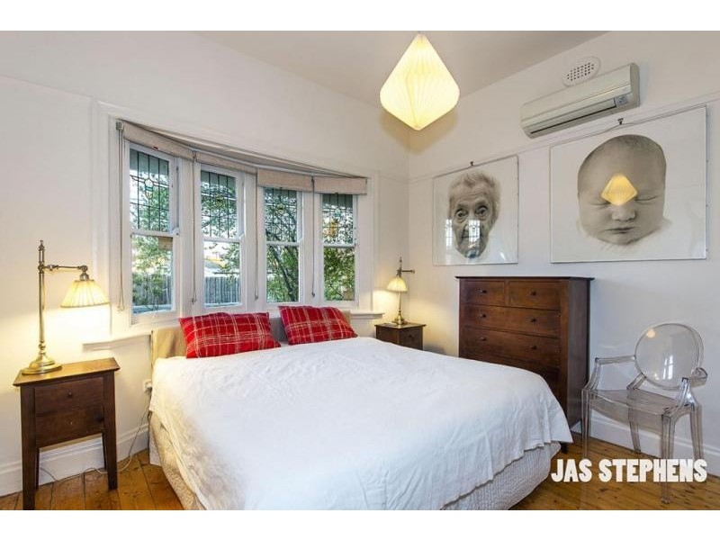 6 Kerr Street, Kingsville VIC 3012