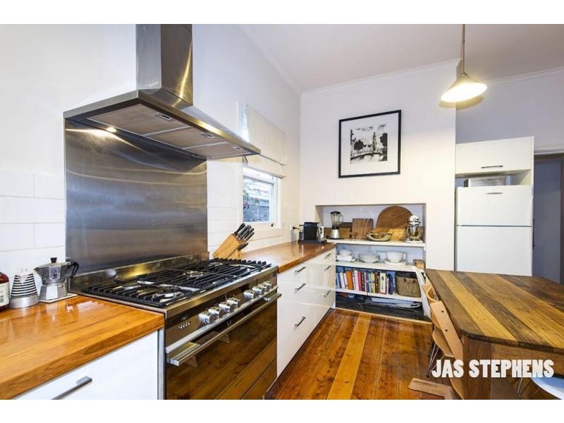 6 Kerr Street, Kingsville VIC 3012