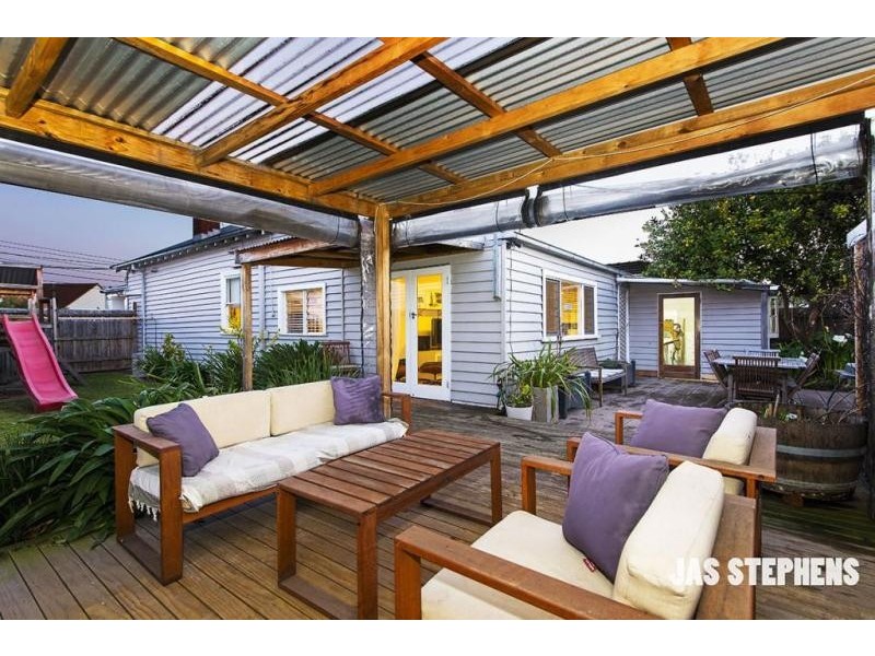 6 Kerr Street, Kingsville VIC 3012