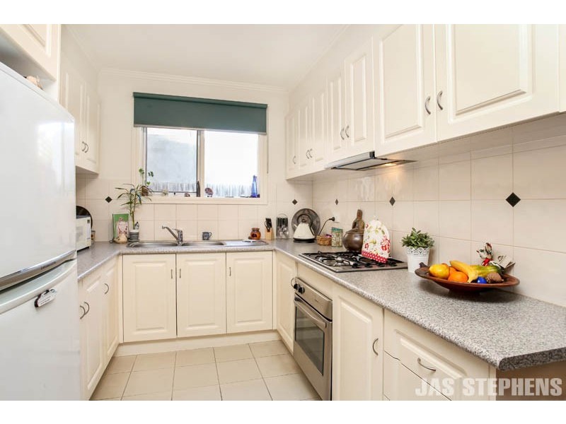 2/103 Raleigh Road, Maribyrnong VIC 3032