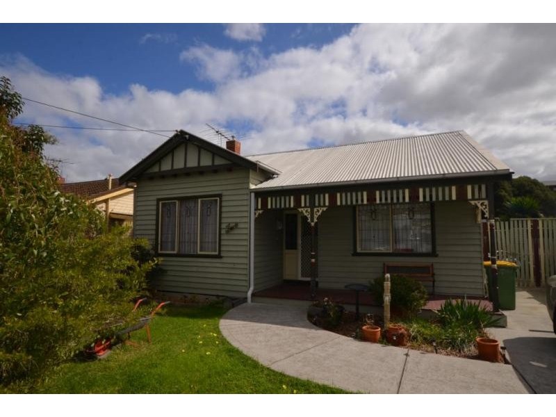 2 Hartley Avenue, West Footscray VIC 3012