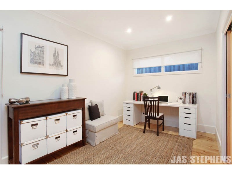 26 Station Road, Seddon VIC 3011