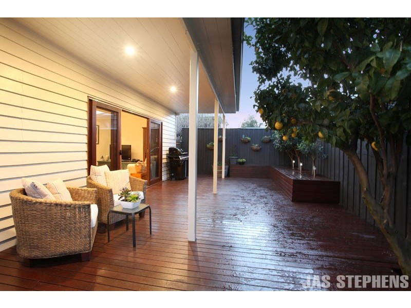 26 Station Road, Seddon VIC 3011