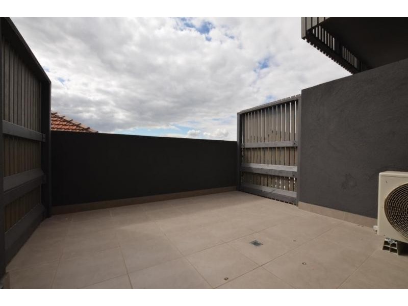 3/24 Empire Street, Footscray VIC 3011