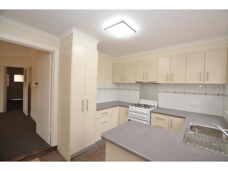 30 Warleigh Road, West Footscray VIC 3012