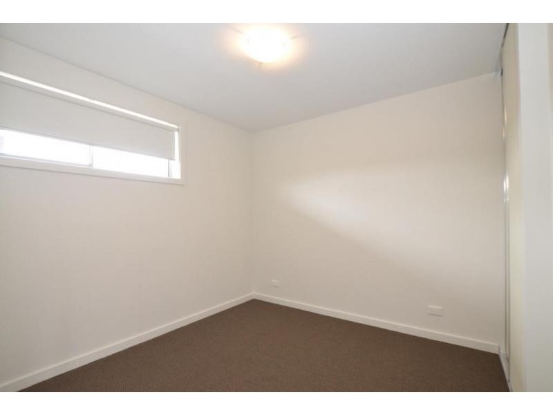 4/24 Empire Street, Footscray VIC 3011