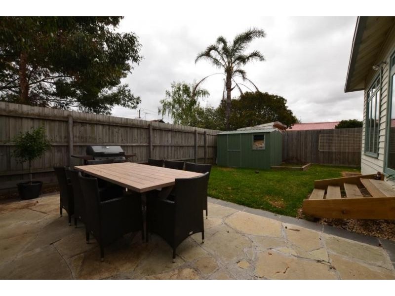 32 Tucker Street, West Footscray VIC 3012