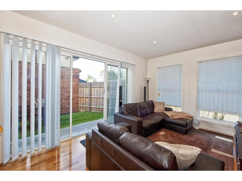 2/8 Govan Street, Footscray VIC 3011