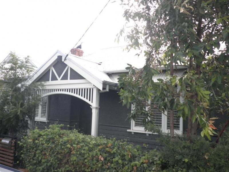 6 Medway Street, Seddon VIC 3011