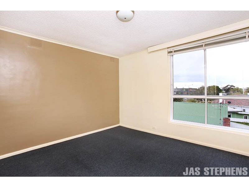 9/3 Lewis Street, Kingsville VIC 3012