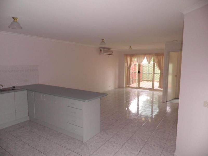 8 Pearce Street, Yarraville VIC 3013