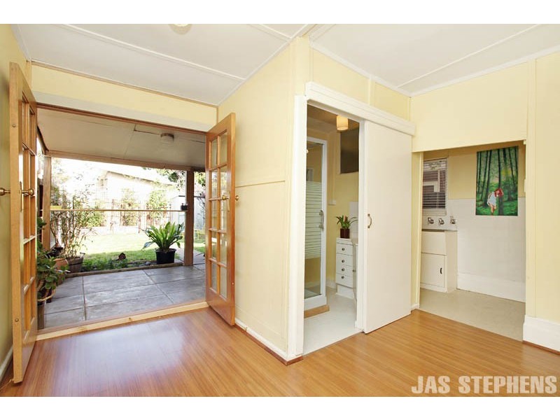 13 Kingsville Street, Kingsville VIC 3012