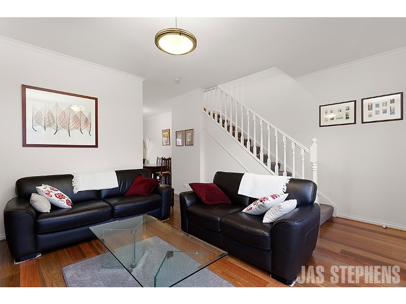 10/296 Somerville Road, Kingsville VIC 3012