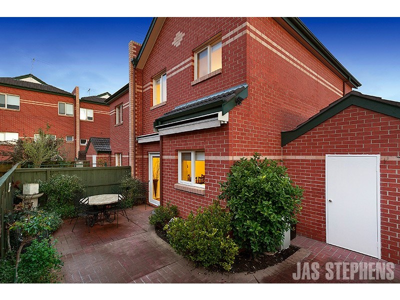 10/296 Somerville Road, Kingsville VIC 3012