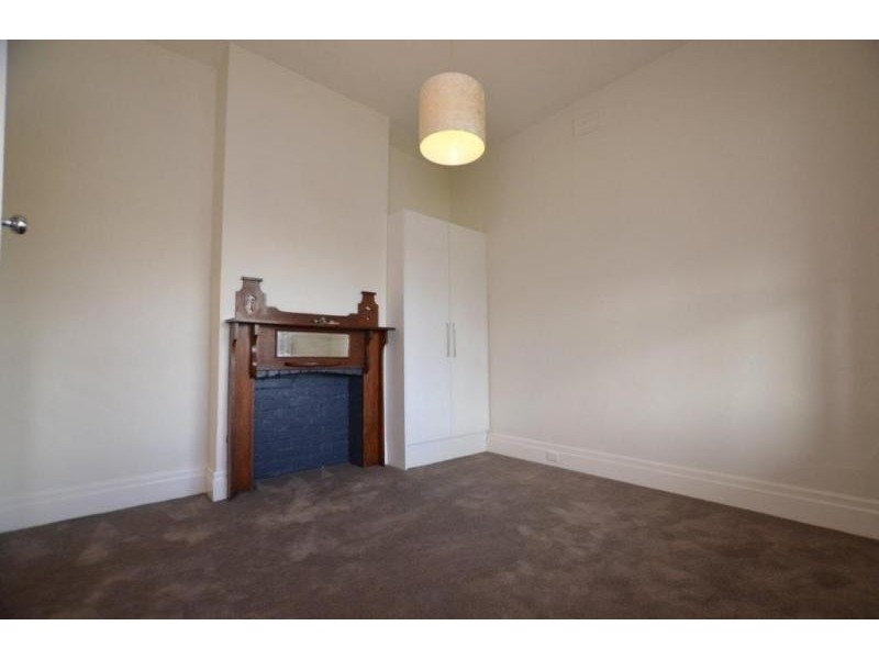 19 Hamilton Street, Seddon VIC 3011