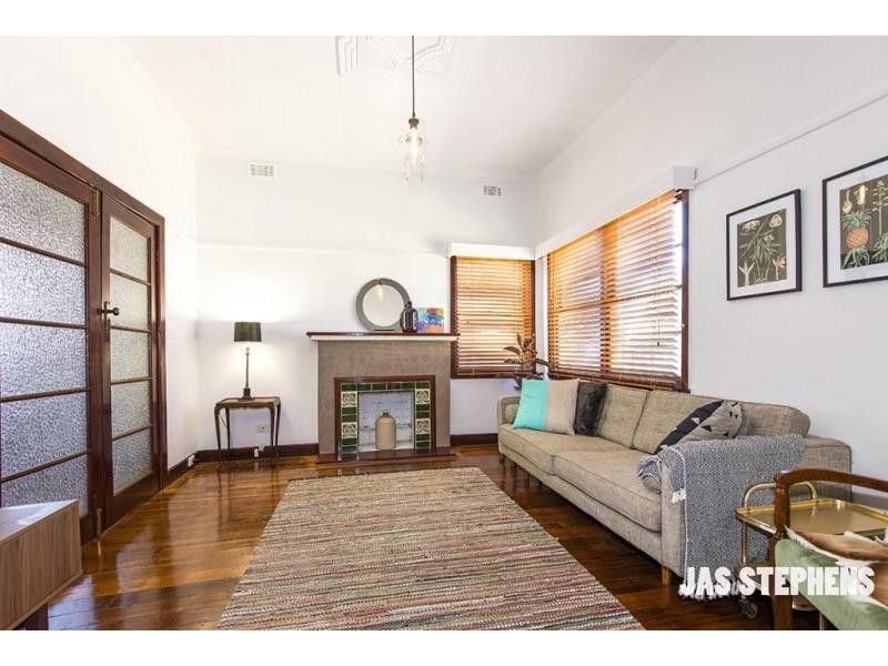 28 Wallace Street, Maidstone VIC 3012